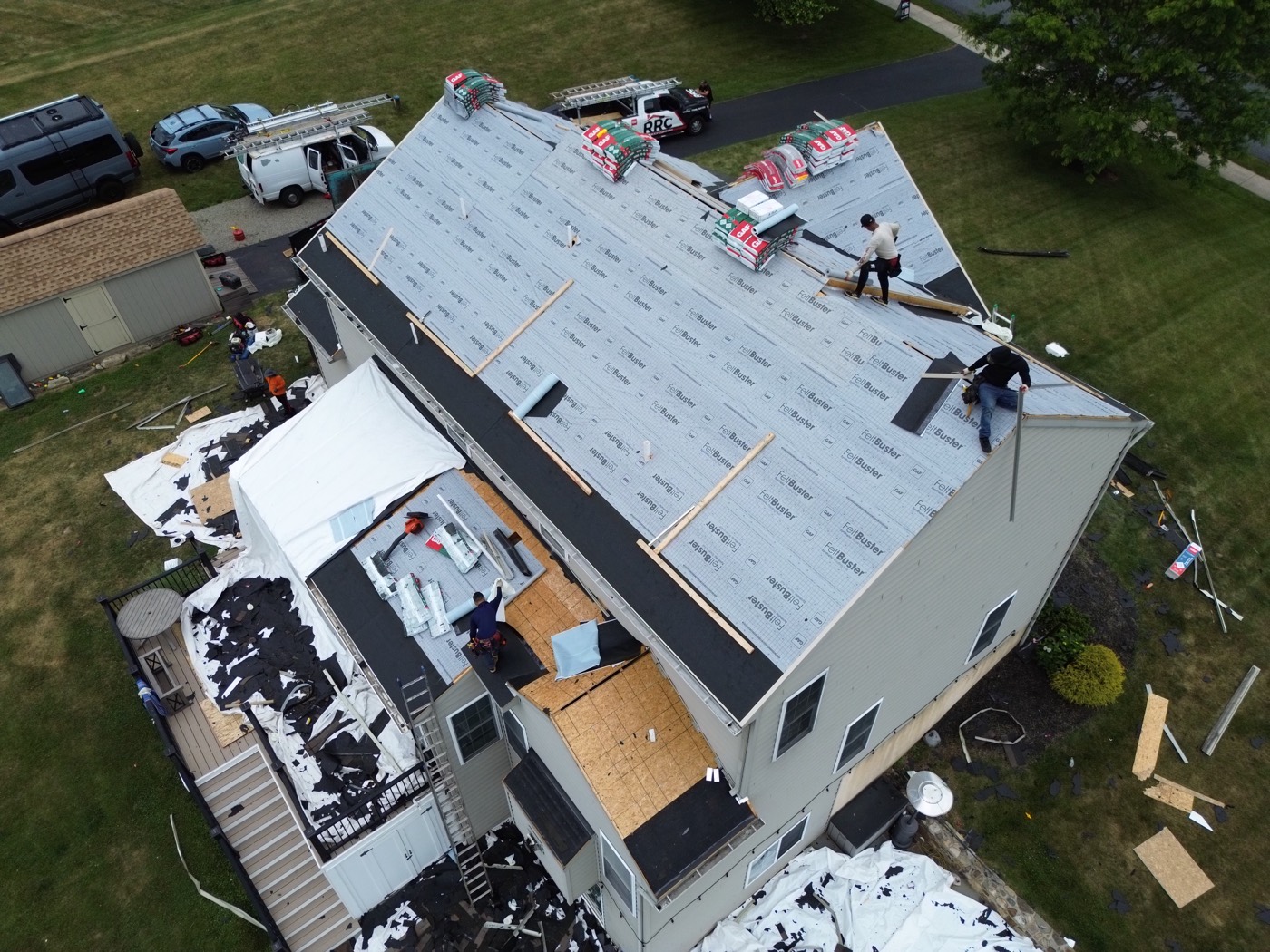 The RightRoof crew installing a new roof
